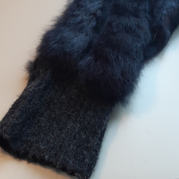 Dolce Cabo SM zipper sweater with faux fur sleeves - Picture 4 of 9